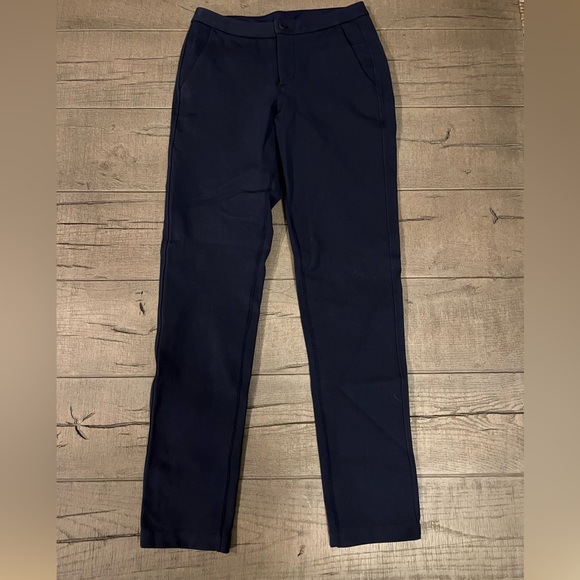Lululemon City Pant - Picture 2 of 5